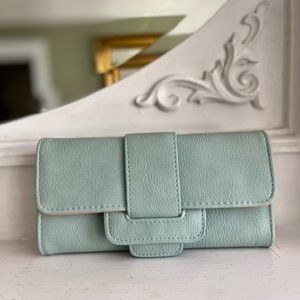 Vintage inspired faux leather wallet in blue